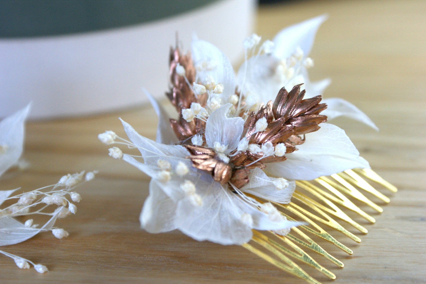 Peigne à cheveux avec fleurs sechees et epi de ble cuivre 2