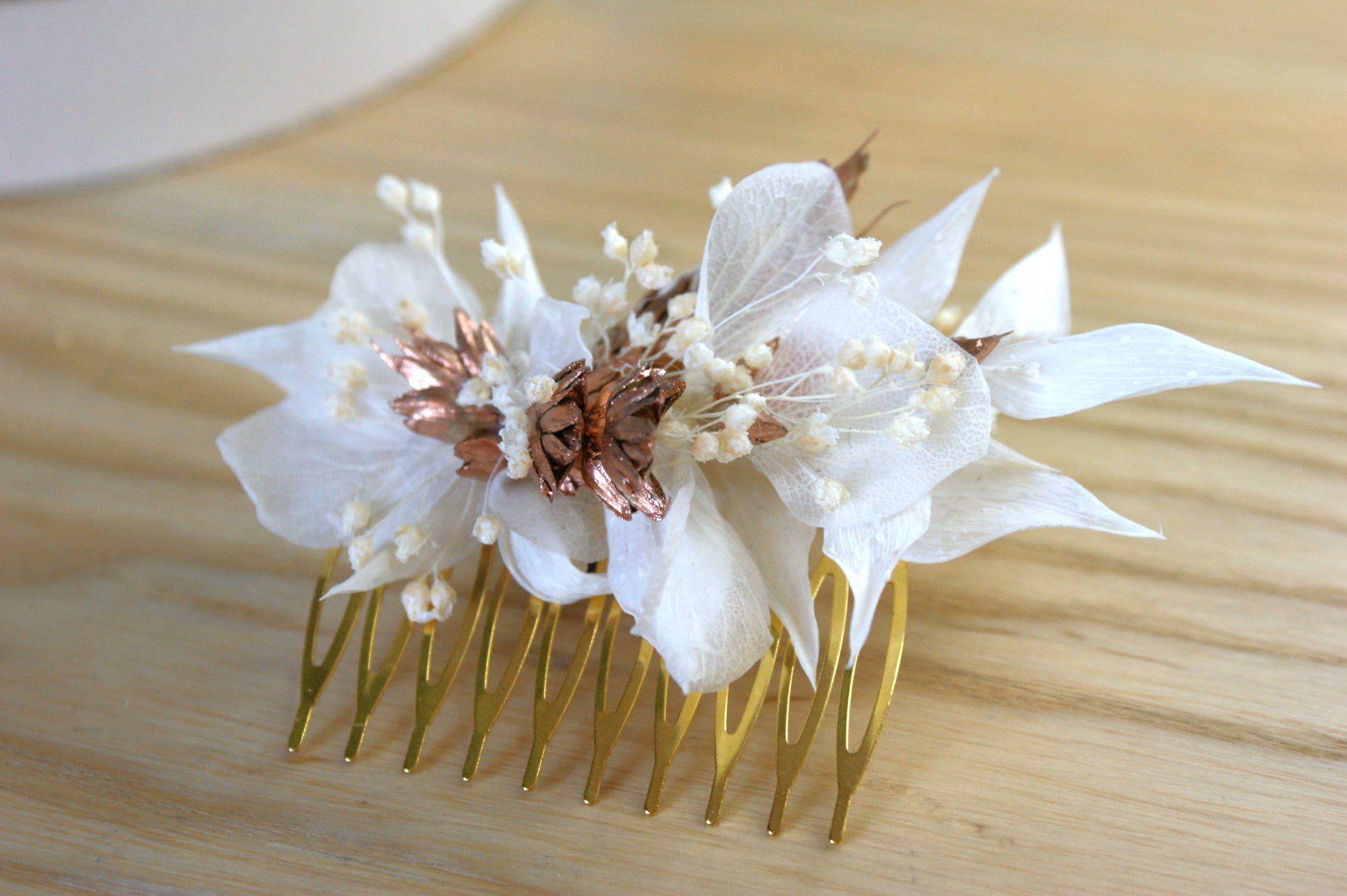 Peigne à cheveux avec fleurs sechees et epi de ble cuivre 3