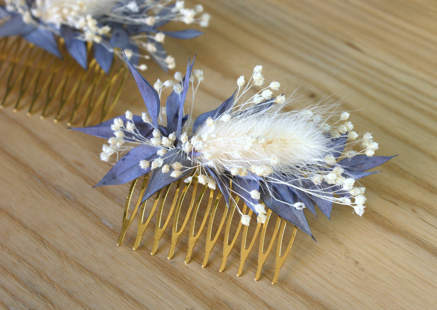 Peigne cheveux avec fleurs stabilisees 1