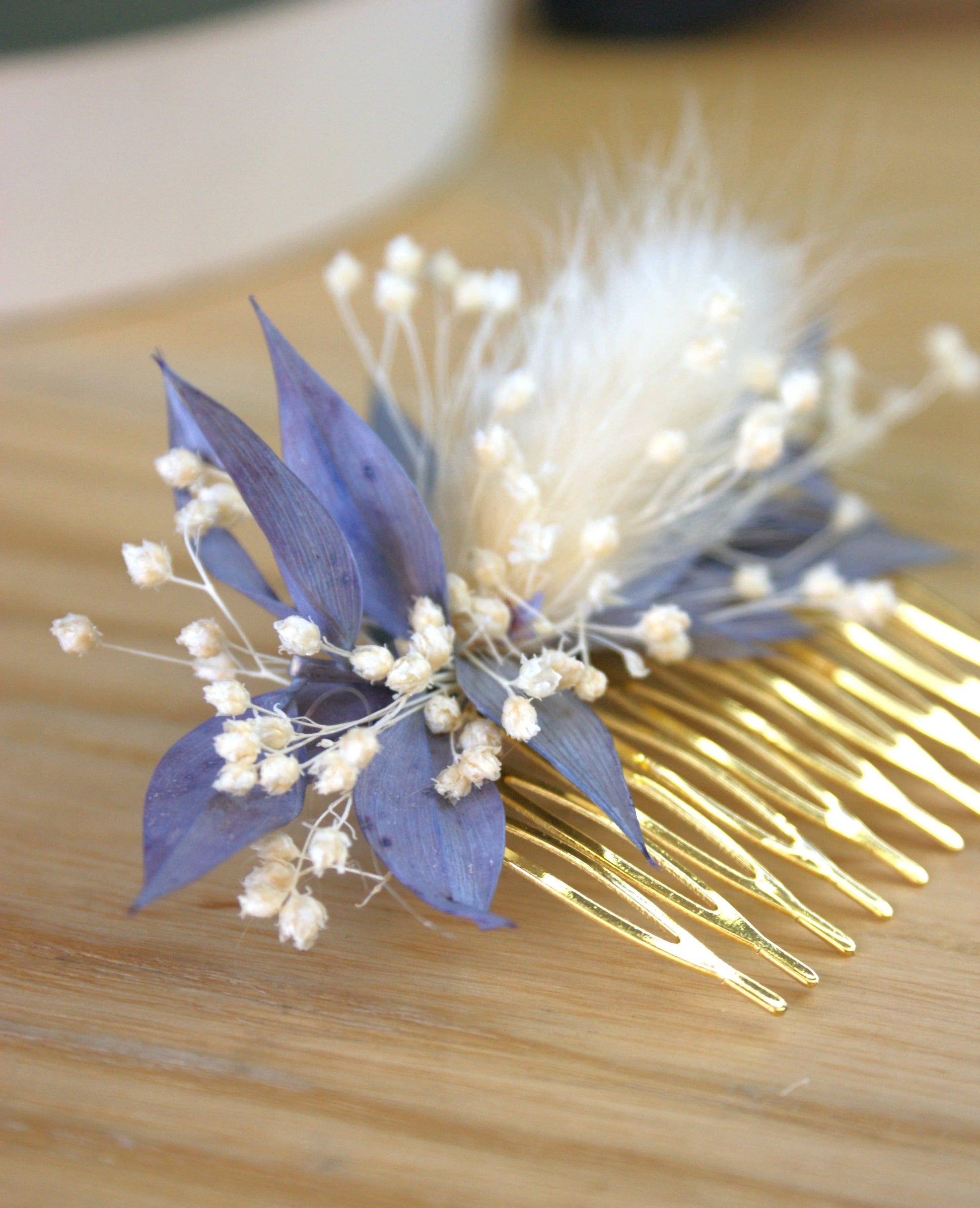 Peigne cheveux avec fleurs stabilisees 2