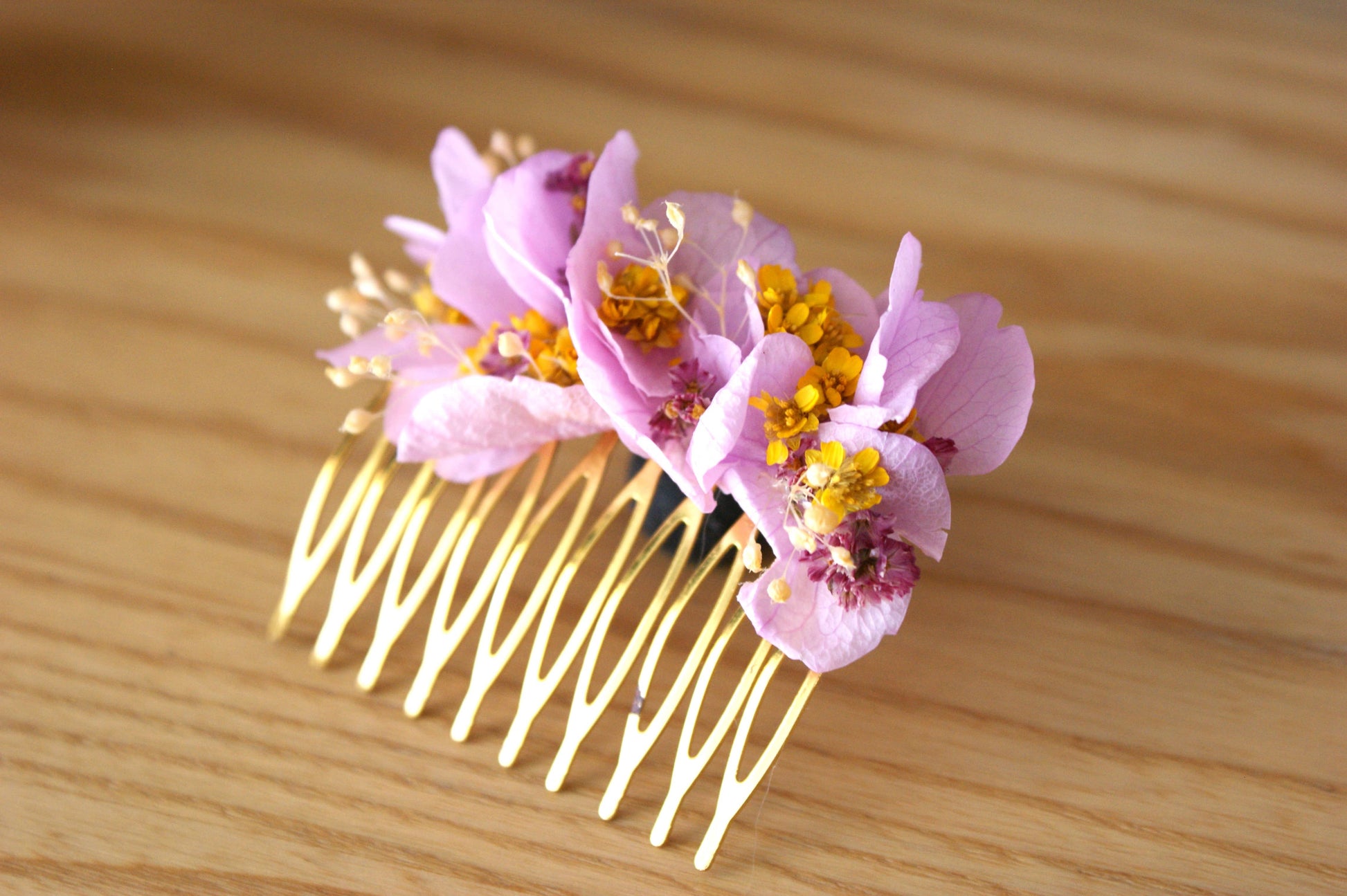 Peigne fleurs sechees et hortensia 1