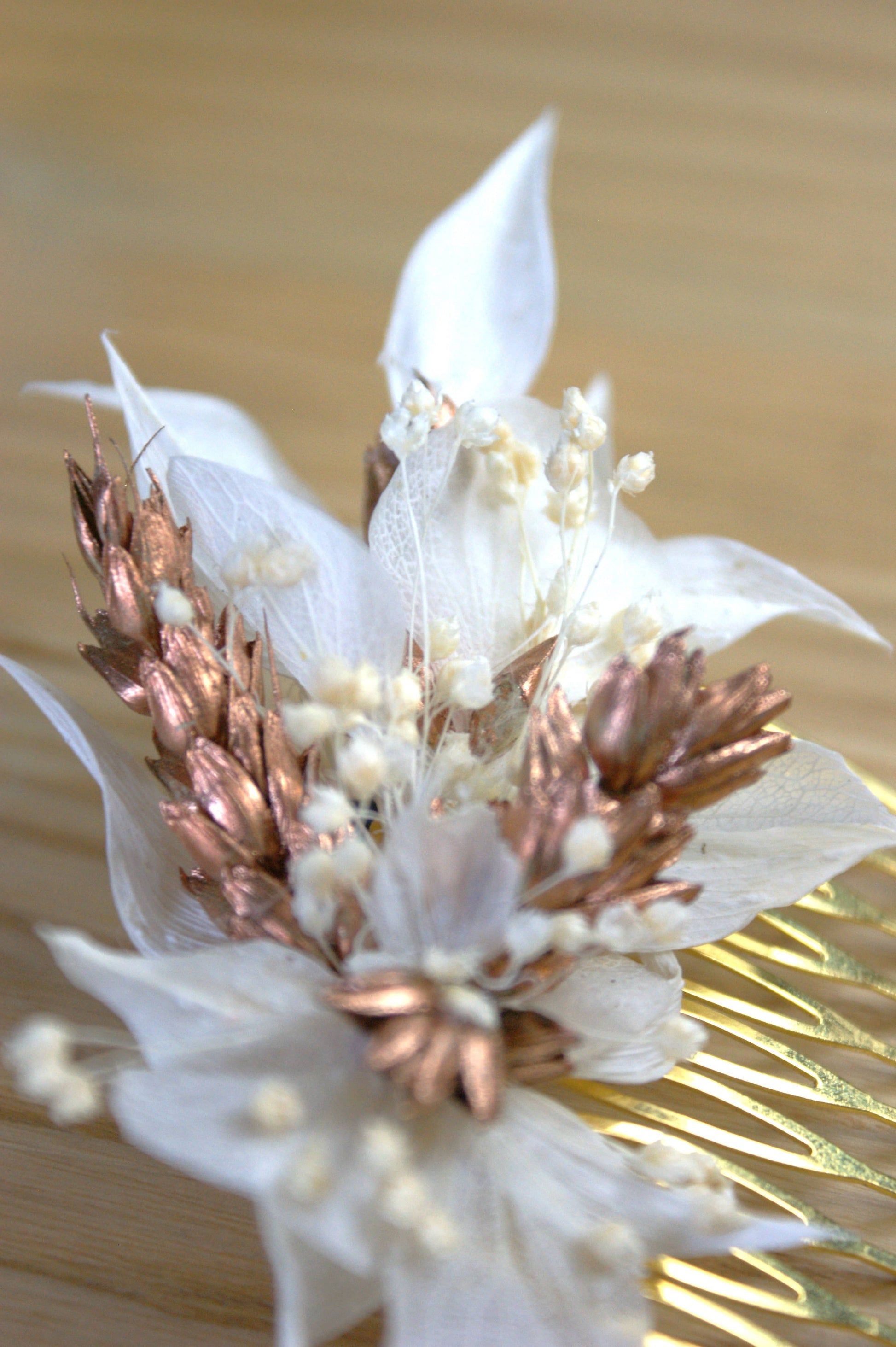 Peigne à cheveux avec fleurs sechees et epi de ble cuivre 6